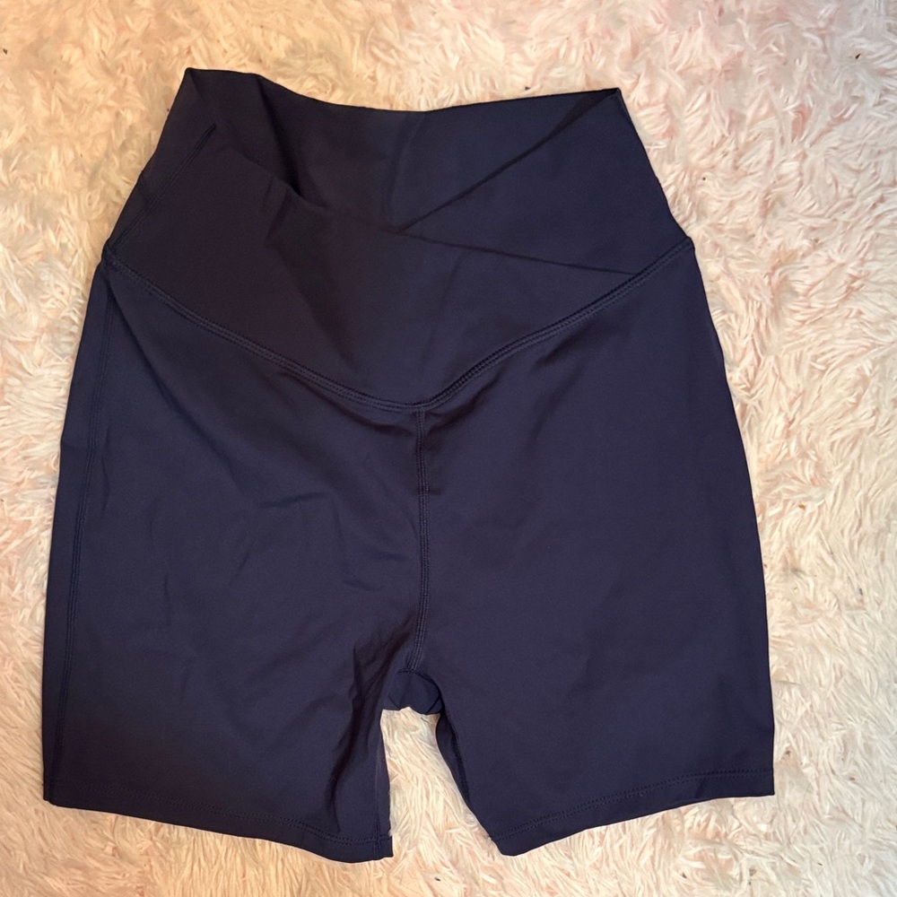 HALARA Women's Dark Blue Bike Shorts - Medium NEW